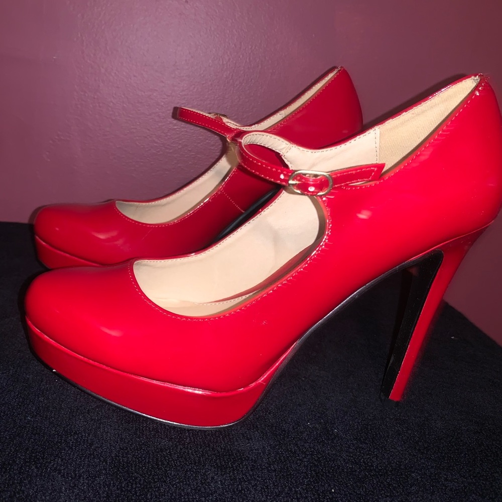 Red patent leather Mary Jane Heels
